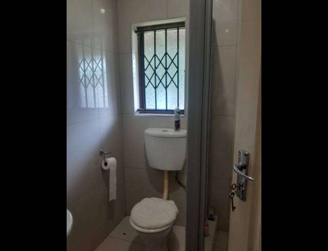 3 BEDROOM HOUSE TO LET IN YELLOWWOOD PARK